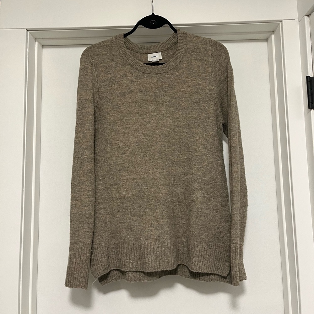 Old Navy sweater